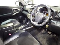 USED 2011 61 TOYOTA RAV4 2.0 V-Matic XT-R SUV 5dr Petrol Multidrive S 4WD Euro 5 (158 ps) 2 OWNER-14 SERVICES-AUTOMATIC-HEATED SEATS-DAB-BLUETOOTH-4X4-A/C