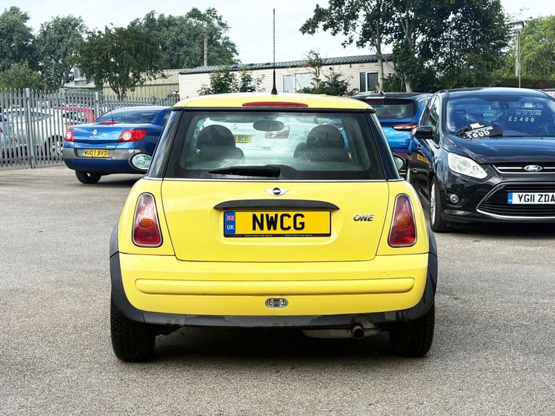 2002 MINI Hatch in yellow — photo 6 of 15