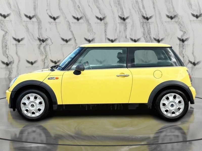 2002 MINI Hatch in yellow — photo 8 of 16