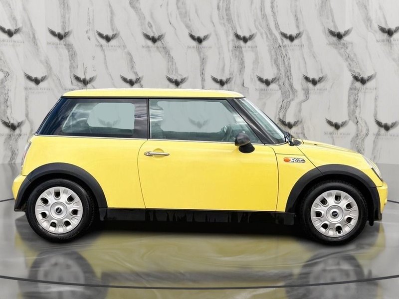 2002 MINI Hatch in yellow — photo 9 of 16
