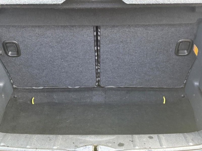 2002 MINI Hatch in yellow — photo 10 of 16