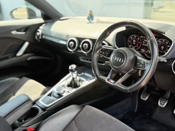 View our AUDI TT