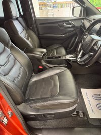 USED 2024 24 ISUZU D-MAX 1.9 TD V-Cross Pickup Double Cab 4dr Diesel Auto 4WD Euro 6 (s/s) (164 ps) AUTO+POWER UPGRADE+TOW BAR