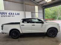 USED 2023 73 ISUZU D-MAX 1.9 TD V-Cross Pickup Double Cab 4dr Diesel Manual 4WD Euro 6 (s/s) (164 ps) POWER UPGRADE+TOW BAR