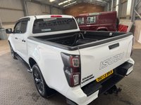 USED 2023 73 ISUZU D-MAX 1.9 TD V-Cross Pickup Double Cab 4dr Diesel Manual 4WD Euro 6 (s/s) (164 ps) POWER UPGRADE+TOW BAR