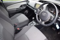 USED 2015 15 TOYOTA YARIS 1.33 Dual VVT-i Icon Hatchback 5dr Petrol Multidrive S Euro 5 Euro 5 (99 ps) Reverse Camera, Super Low Miles