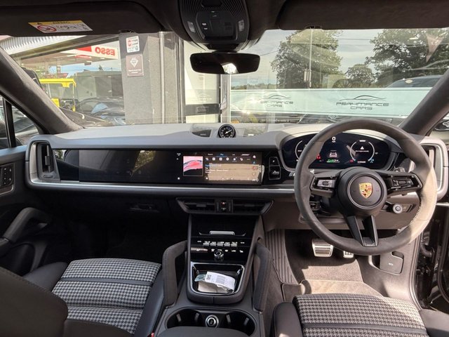 View our PORSCHE CAYENNE
