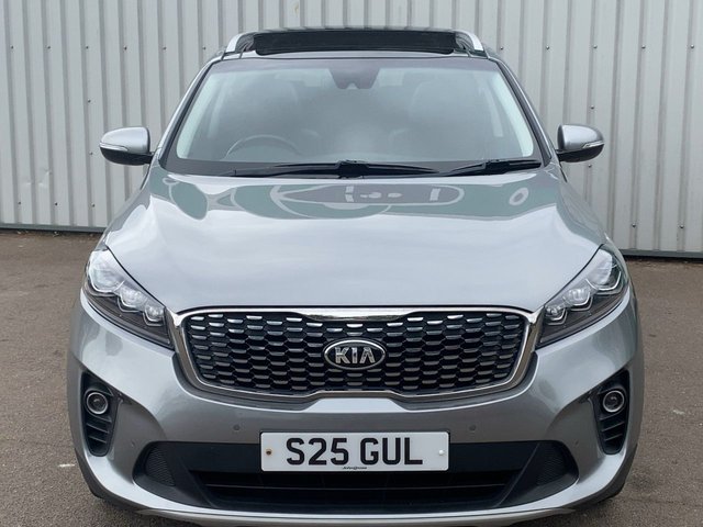 View our KIA SORENTO