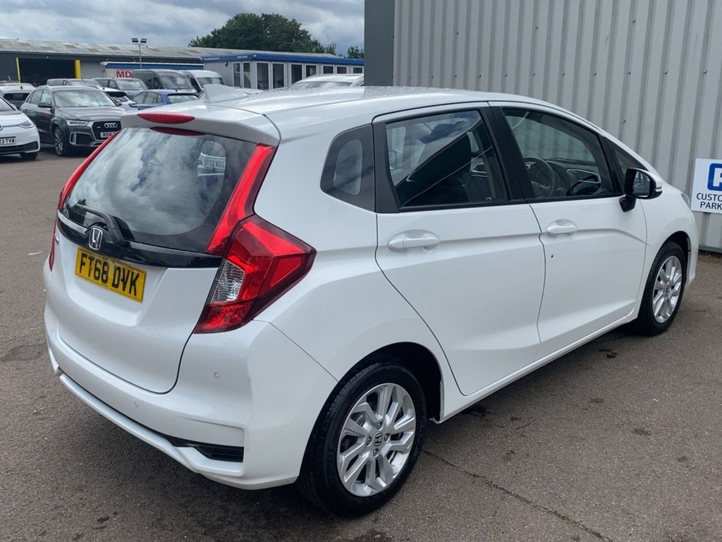USED 2018 68 HONDA JAZZ 1.3 i-VTEC SE Hatchback 5dr Petrol Manual Euro 6 (s/s) (102 ps) F/R SENSORS+CRUISE+1OWNER+2KEY