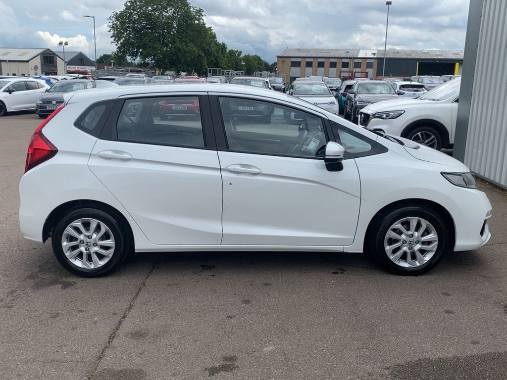 USED 2018 68 HONDA JAZZ 1.3 i-VTEC SE Hatchback 5dr Petrol Manual Euro 6 (s/s) (102 ps) F/R SENSORS+CRUISE+1OWNER+2KEY