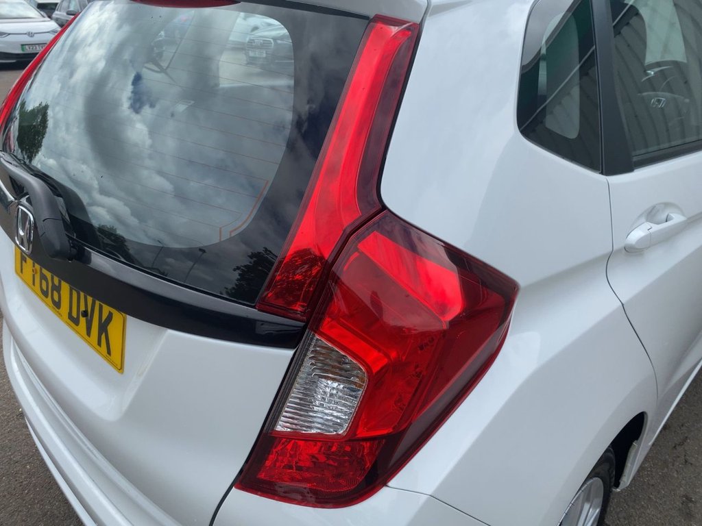 USED 2018 68 HONDA JAZZ 1.3 i-VTEC SE Hatchback 5dr Petrol Manual Euro 6 (s/s) (102 ps) F/R SENSORS+CRUISE+1OWNER+2KEY