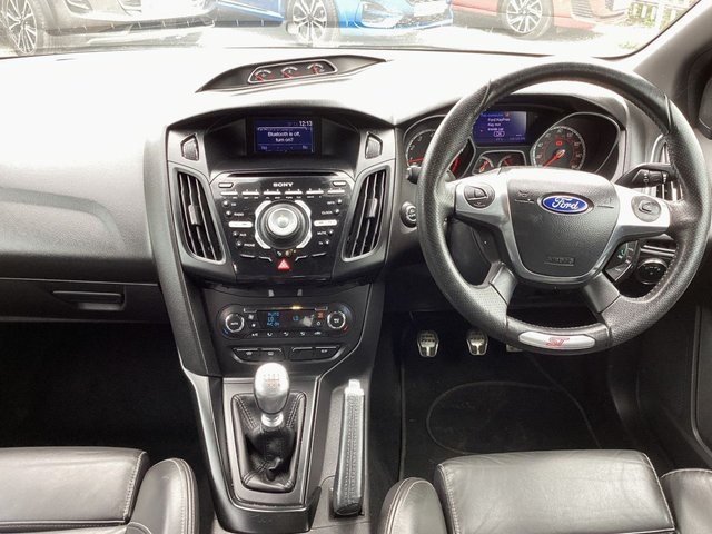 View our FORD FOCUS