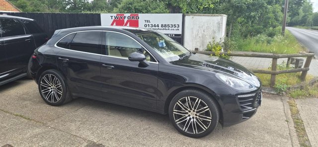 View our PORSCHE MACAN