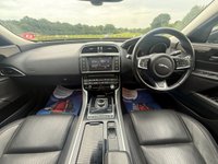 USED 2017 67 JAGUAR XE 2.0d Portfolio Saloon 4dr Diesel Auto AWD Euro 6 (s/s) (180 ps) 
