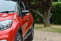 USED 2018 68 RENAULT CAPTUR 0.9 TCe ENERGY Iconic SUV 5dr Petrol Manual Euro 6 (s/s) (90 ps) 5 SERVICES + LONG MOT! NAV, DAB, SENSORS, BTOOTH, CRUISE!
