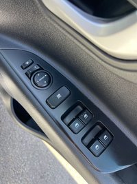 USED 2023 23 KIA STONIC 1.0 T-GDi 2 SUV 5dr Petrol Manual Euro 6 (s/s) (99 bhp) 