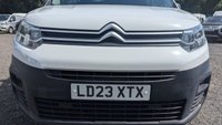 USED 2023 23 CITROEN BERLINGO Enterprise Pro M EAT8 Automatic Blue Hdi 130 PS With Air Conditioning, Electric Pack, Parking Sensors, Side Door, 3 Seat Cab - Touch Screen Android Auto / Car Play ,  Bulkhead and Ply Lining finished in 