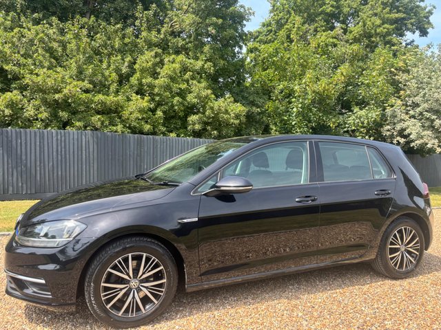 View our VOLKSWAGEN GOLF