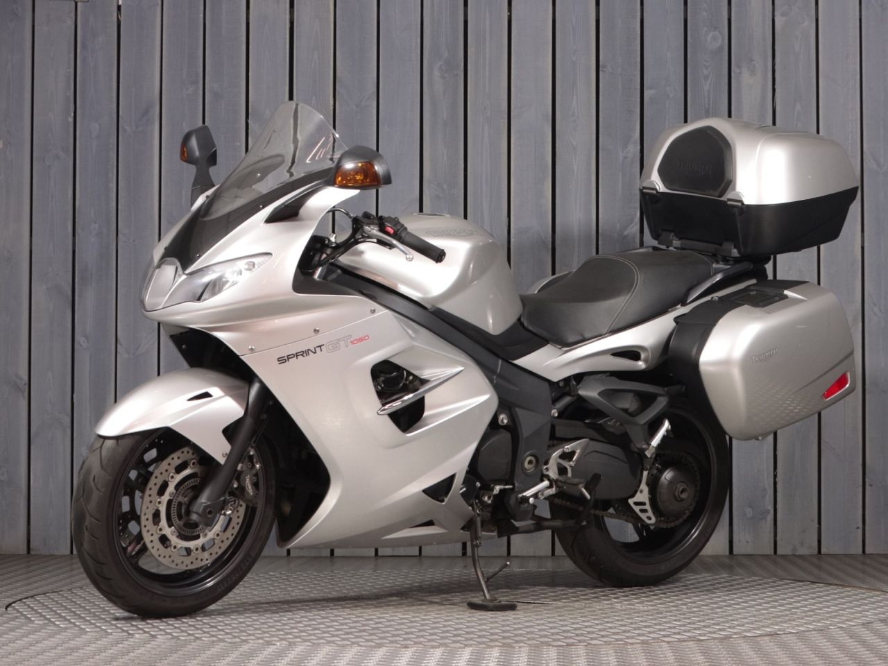 TRIUMPH Sprint GT 1050