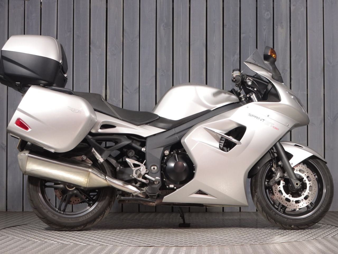 TRIUMPH Sprint GT 1050