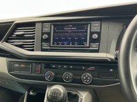 USED 2022 72 VOLKSWAGEN TRANSPORTER 2.0 TDI T30 Highline Kombi Double Cab 5dr Diesel Manual FWD SWB Euro 6 (s/s) (150 ps) 