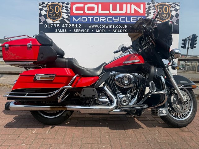 2011 11 HARLEY-DAVIDSON TOURING 1690cc STUNNING ELECTRAGLIDE!!!