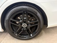 USED 2015 65 MERCEDES-BENZ E-CLASS 2.1 E220 BlueTEC AMG Night Edition Estate 5 Door Diesel G-Tronic+ Euro 6 (s/s) (177 ps) NIGHT PACK F & R PARKING SENSORS