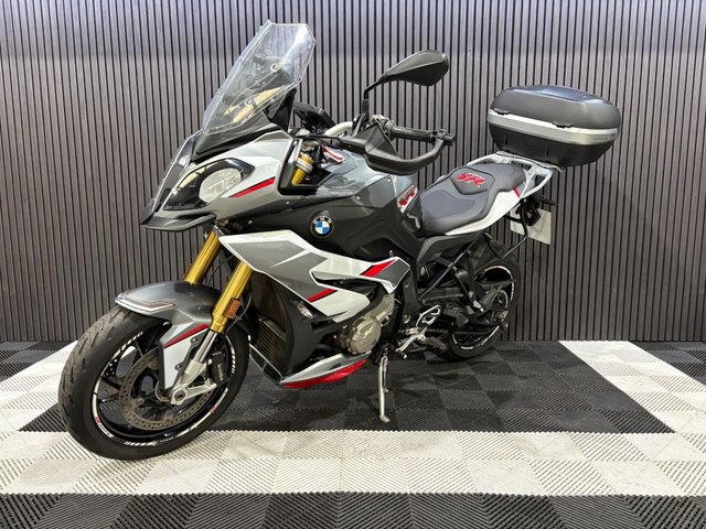 View our BMW S 1000 XR