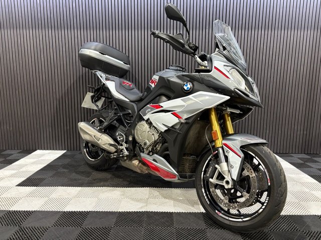 View our BMW S 1000 XR