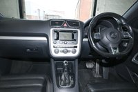 USED 2013 63 VOLKSWAGEN SCIROCCO 2.0 TDI BlueMotion Tech R-Line Hatchback 3dr Diesel DSG Euro 5 (s/s) (Leather, Nav) (140 ps) 