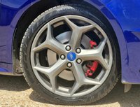 USED 2015 15 FORD FOCUS 2.0T EcoBoost ST-2 Estate 5dr Petrol Manual Euro 6 (s/s) (250 ps) Low Mileage