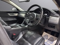USED 2015 65 JAGUAR XF 2.0d Prestige Saloon 4dr Diesel Auto Euro 6 (s/s) (163 ps) RevCam/MultiMedia/Sensors