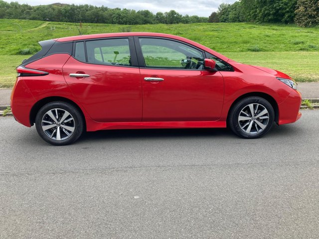 View our NISSAN LEAF