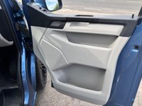 USED 2018 18 VOLKSWAGEN TRANSPORTER 2.0 TDI T30 BlueMotion Tech Highline Kombi DSG FWD SWB Euro 6 (s/s) 5dr S/H, Apple CarPlay, warranty