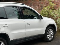 USED 2015 65 VOLKSWAGEN TIGUAN 2.0 TDI BlueMotion Tech Match SUV 5dr Diesel Manual 4WD Euro 6 (s/s) (150 ps) 