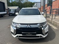 USED 2019 69 MITSUBISHI OUTLANDER 2.4h TwinMotor 13.8kWh Dynamic CVT 4WD Euro 6 (s/s) 5dr 