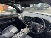 USED 2019 69 MITSUBISHI OUTLANDER 2.4h TwinMotor 13.8kWh Dynamic CVT 4WD Euro 6 (s/s) 5dr 