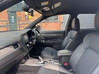 USED 2019 69 MITSUBISHI OUTLANDER 2.4h TwinMotor 13.8kWh Dynamic CVT 4WD Euro 6 (s/s) 5dr 