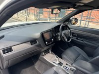 USED 2019 69 MITSUBISHI OUTLANDER 2.4h TwinMotor 13.8kWh Dynamic CVT 4WD Euro 6 (s/s) 5dr 