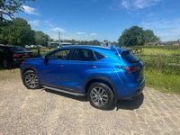 USED 2016 65 LEXUS NX 2.5 300h Luxury E-CVT 4WD Euro 6 (s/s) 5dr Full service history