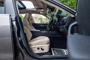 View our MASERATI LEVANTE