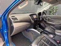 USED 2017 67 MITSUBISHI L200 2.4 DI-D DC Barbarian Pickup Double Cab 4dr Diesel Auto 4WD Euro 6 (178 ps) FSH, LONG MOT, TRUCKMAN BACK
