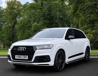 View our AUDI Q7