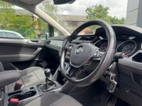 USED 2018 18 VOLKSWAGEN TOURAN 1.6 TDI SE Family MPV 5dr Diesel Manual Euro 6 (s/s) (115 ps) 1 OWNER + PAN ROOF + CRUISE CONTROL + SAT NAV
