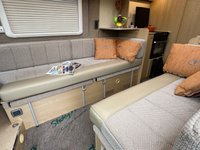 USED 2018 18 VANTAGE ORA Automatic - 2 Belt - Berth - End Bathroom 