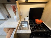 USED 2018 18 VANTAGE ORA Automatic - 2 Belt - Berth - End Bathroom 