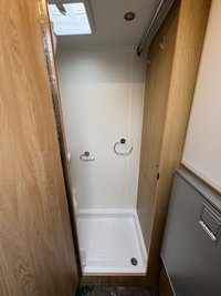 USED 2018 18 VANTAGE ORA Automatic - 2 Belt - Berth - End Bathroom 