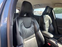 USED 2013 63 VOLVO V40 1.6 D2 SE Lux Nav Hatchback 5dr Diesel Manual Euro 5 (s/s) (115 ps) +USB POINT+CRUISE+SPEED LIMIER