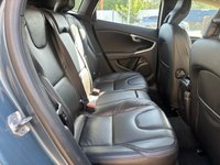 USED 2013 63 VOLVO V40 1.6 D2 SE Lux Nav Hatchback 5dr Diesel Manual Euro 5 (s/s) (115 ps) +USB POINT+CRUISE+SPEED LIMIER