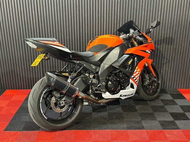 View our KAWASAKI NINJA ZX-10R